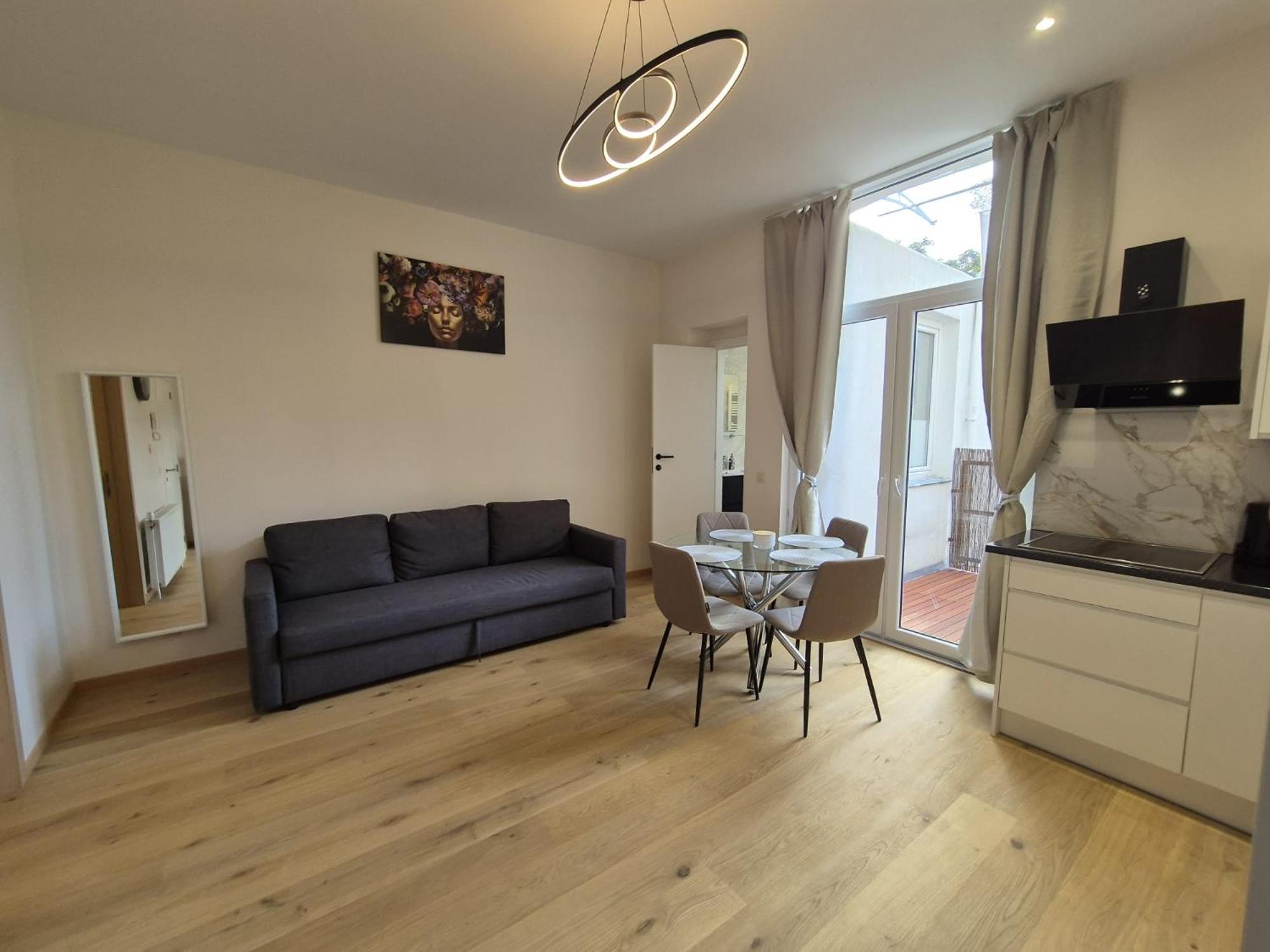 Elegant Apartment In Center Of Brussels — Photos 2